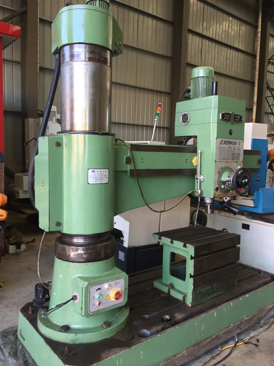 二手搖臂鉆回收