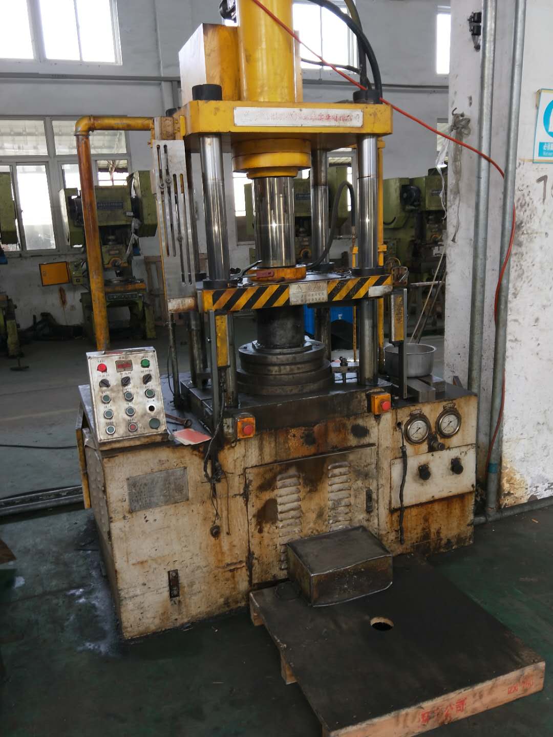 二手油壓機(jī)回收